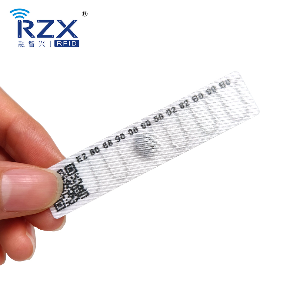 RFID洗衣標簽（噴序列號、QR碼、帶背膠） (2).jpg